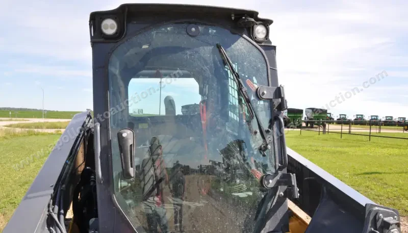 2018 John Deere 333G photo 12