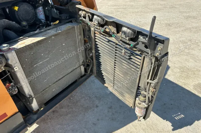 2019 Case TV370 photo 21