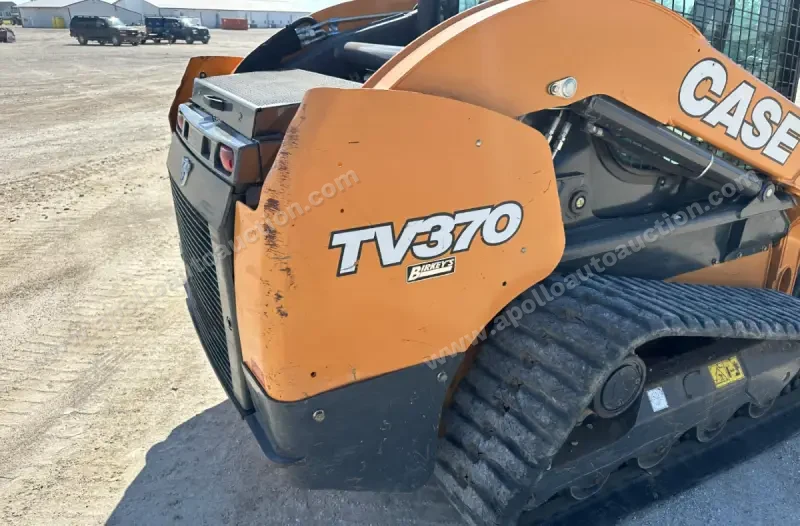 2019 Case TV370 photo 27