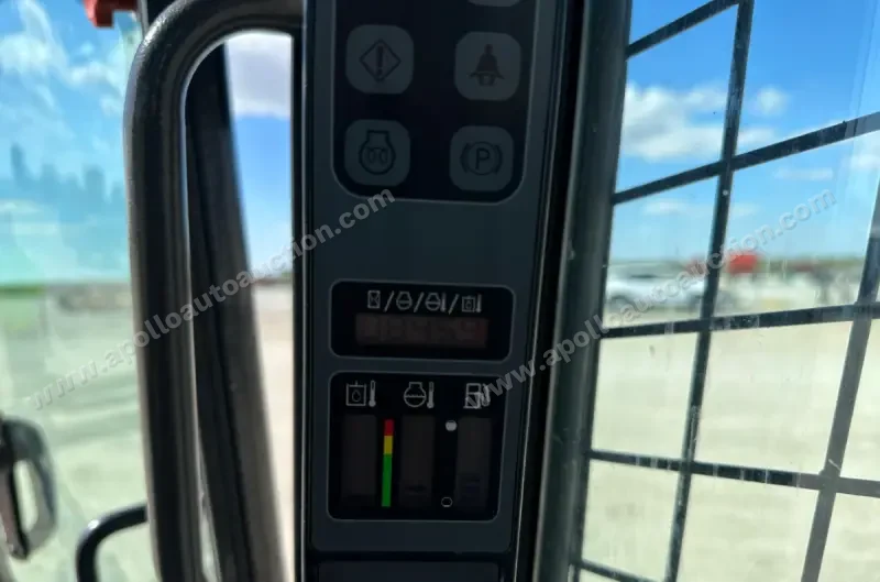 2019 Case TV370 photo 40