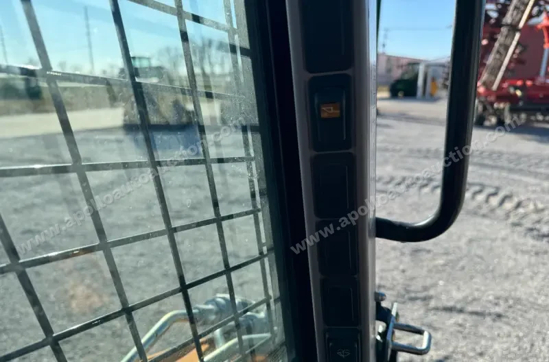 2020 Case TR310 photo 36