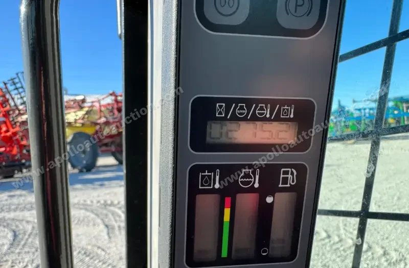 2020 Case TR310 photo 37