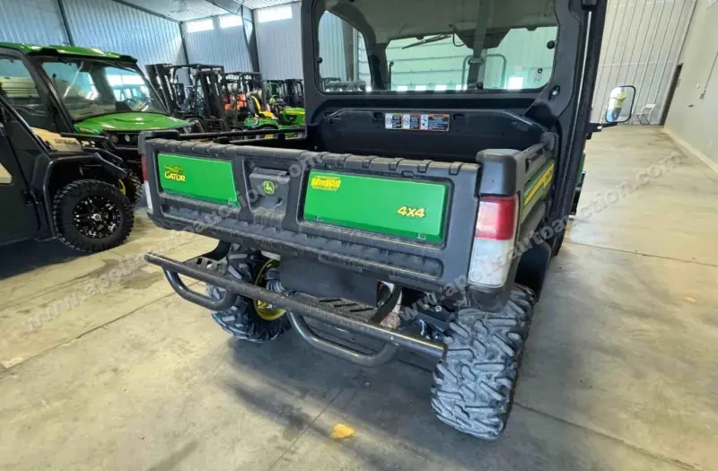 2021 John Deere XUV 835M Gator 4x4 photo 21