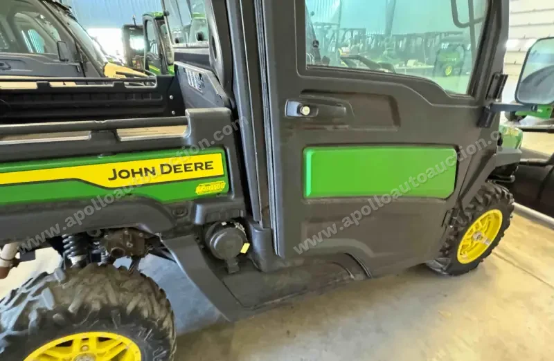 2021 John Deere XUV 835M Gator 4x4 photo 23
