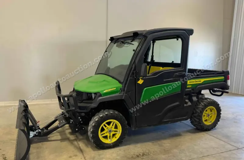 2021 John Deere XUV 835M Gator 4x4 photo 2