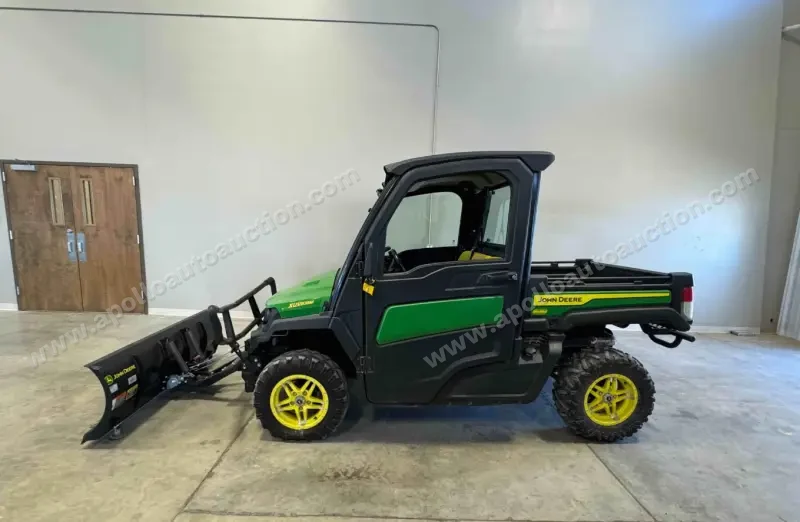 2021 John Deere XUV 835M Gator 4x4 photo 8