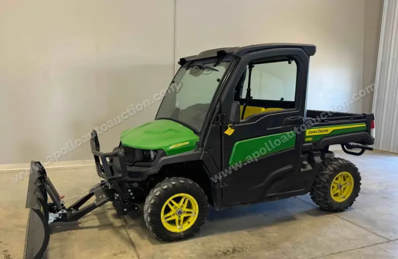 2021 John Deere XUV 835M Gator 4x4 photo 1