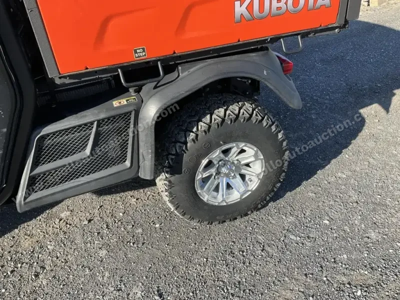 2018 KUBOTA RTV-X1100C photo 6