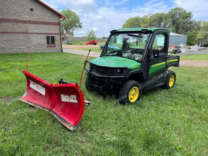2019 John Deere Gator XUV835R UTV photo 1