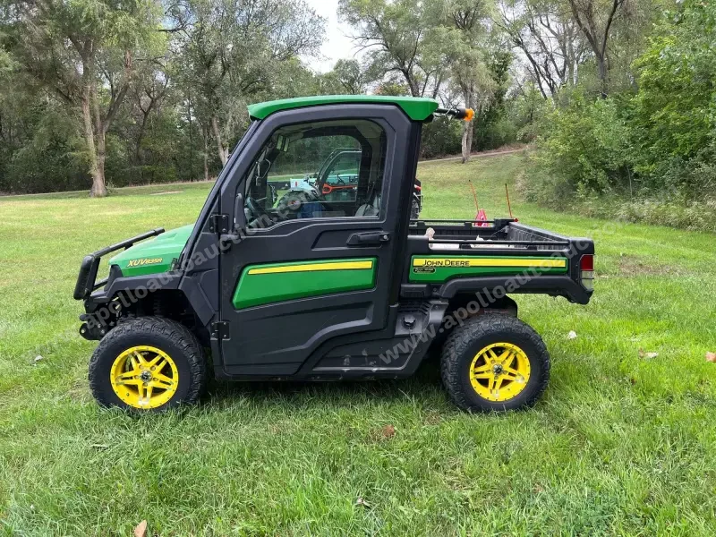 2019 John Deere Gator XUV835R UTV photo 11