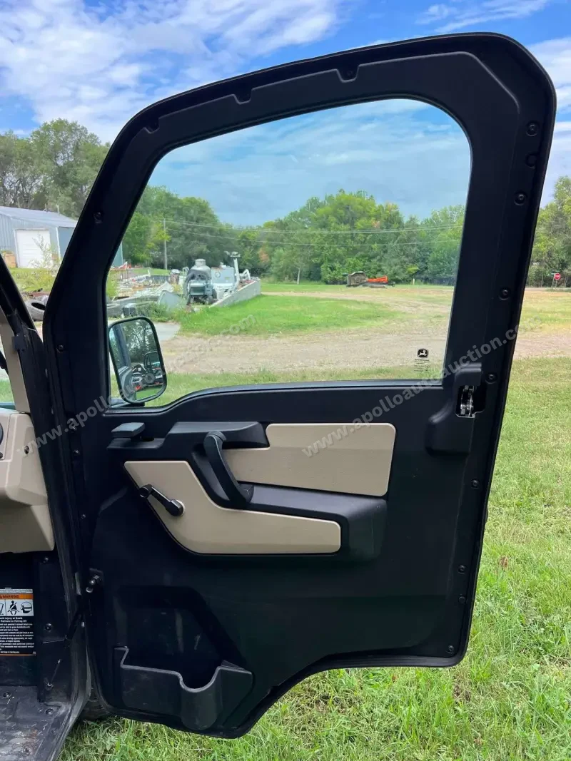 2019 John Deere Gator XUV835R UTV photo 17