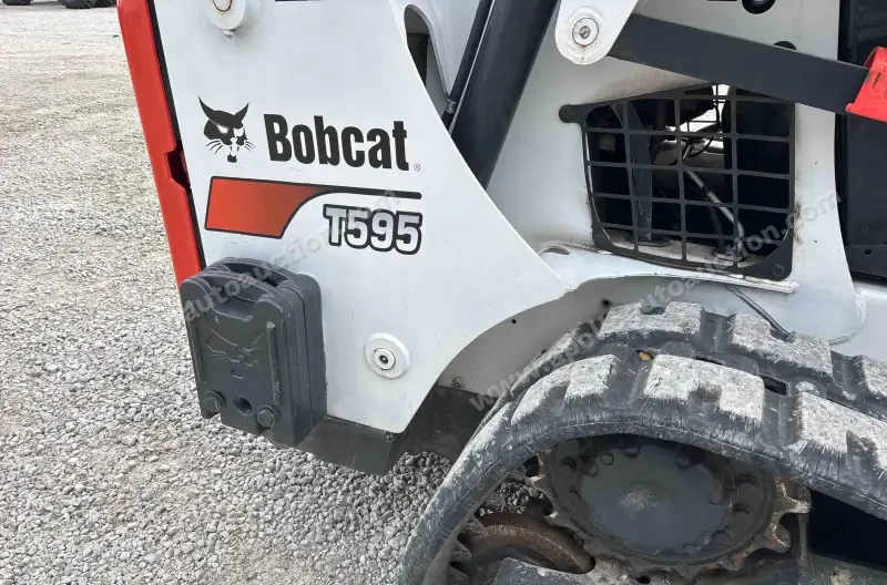 2016 Bobcat T595 Compact Track Loader photo 21