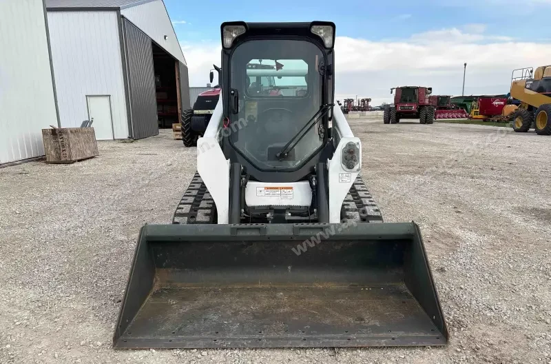 2016 Bobcat T595 Compact Track Loader photo 9