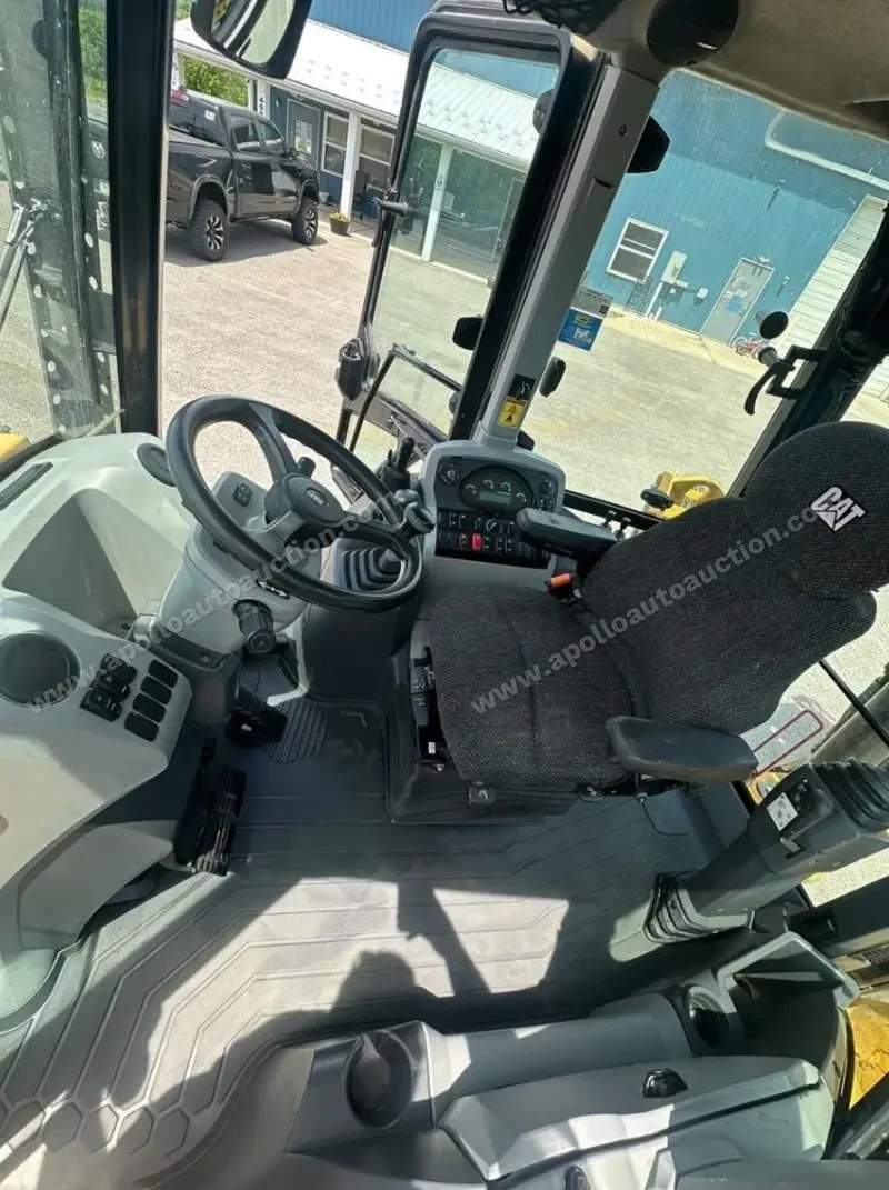 2019 CATERPILLAR 420F2 photo 32