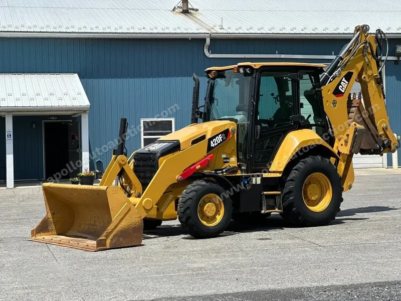 2019 CATERPILLAR 420F2 photo 1