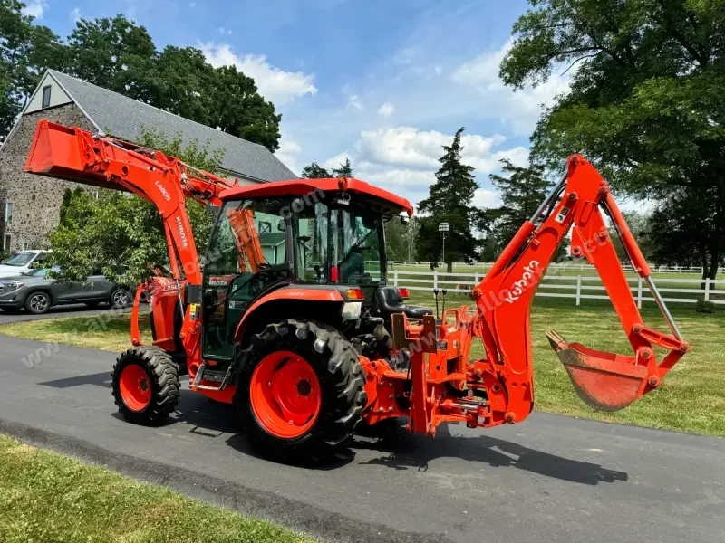2020 Kubota Grand L3560 Limited Edition photo 2