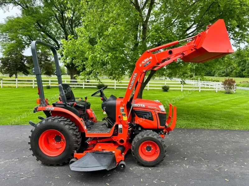 2014 Kubota B2920 Tractor Loader Snowblower photo 23
