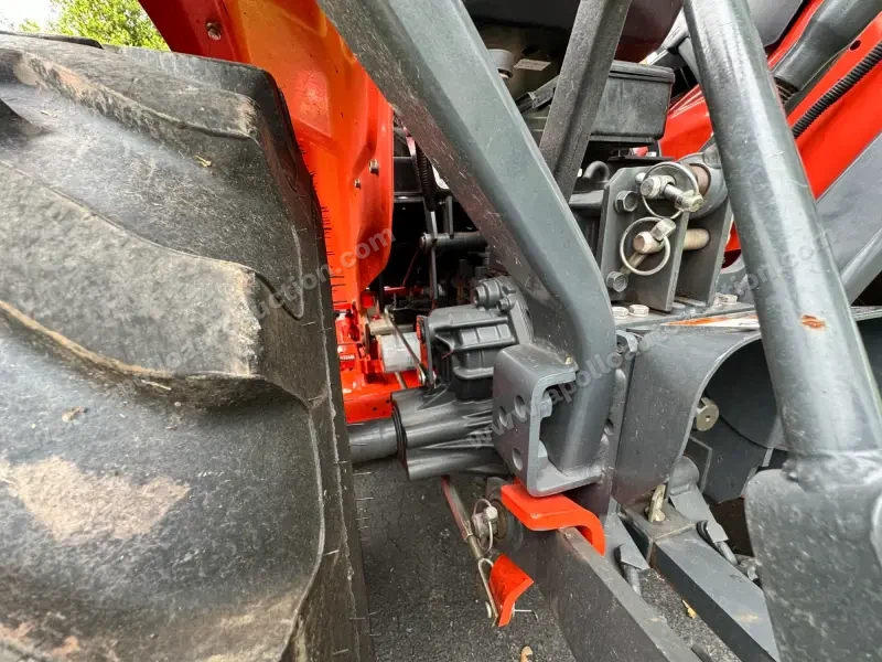2014 Kubota B2920 Tractor Loader Snowblower photo 33