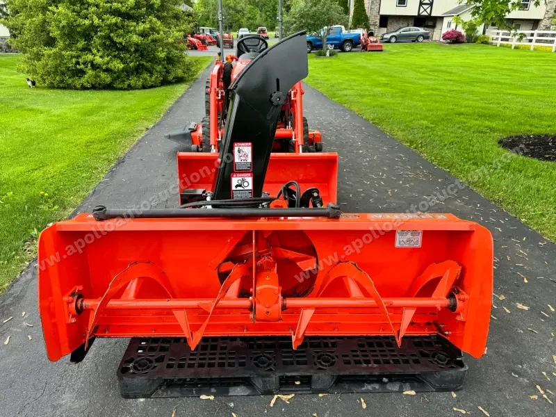 2014 Kubota B2920 Tractor Loader Snowblower photo 7