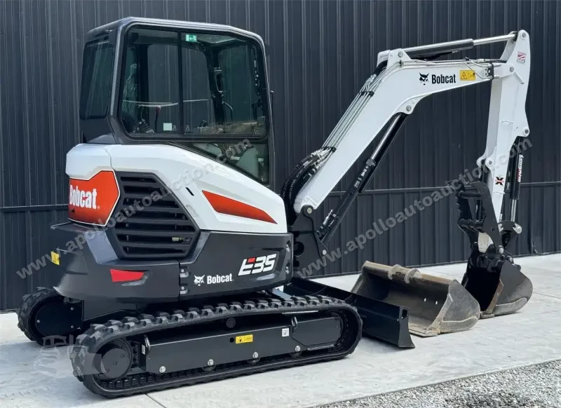 2020 BOBCAT E35I photo 2