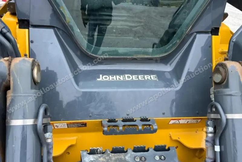 2016 John Deere 333G photo 21
