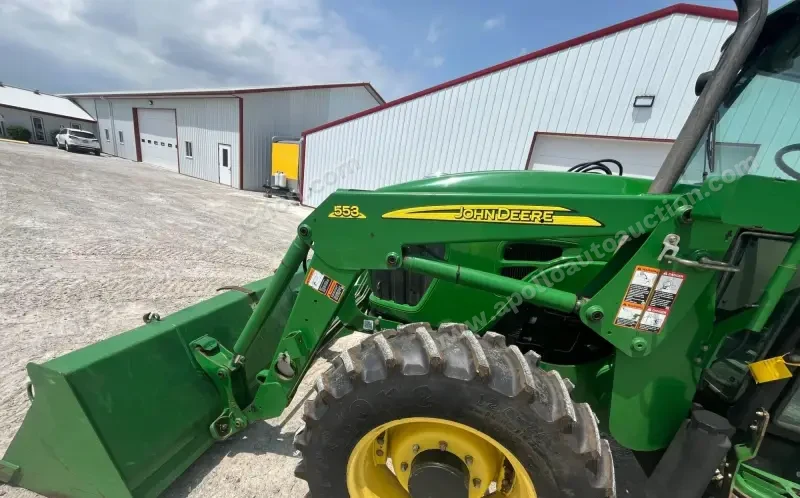 2011 John Deere 5093E MFWD photo 10