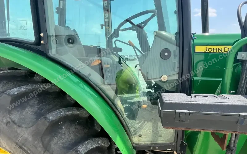 2011 John Deere 5093E MFWD photo 36