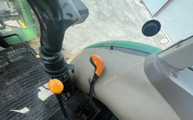 2011 John Deere 5093E MFWD photo 39