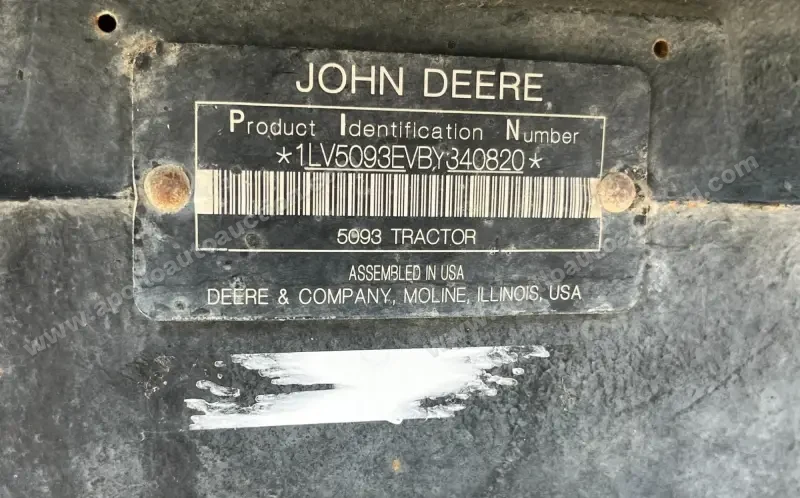 2011 John Deere 5093E MFWD photo 40
