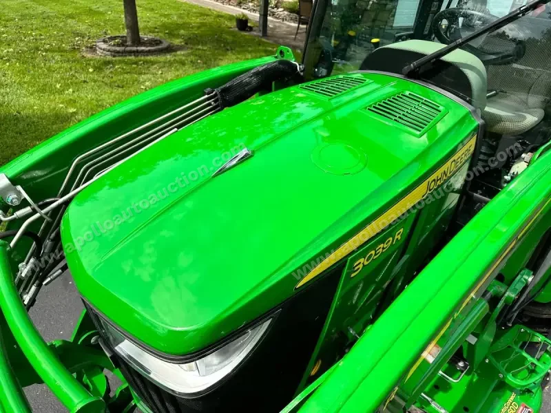 2020 John Deere 3039R photo 21
