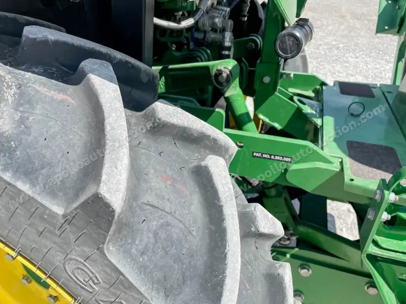2020 John Deere 3046R Tractor Package photo 17