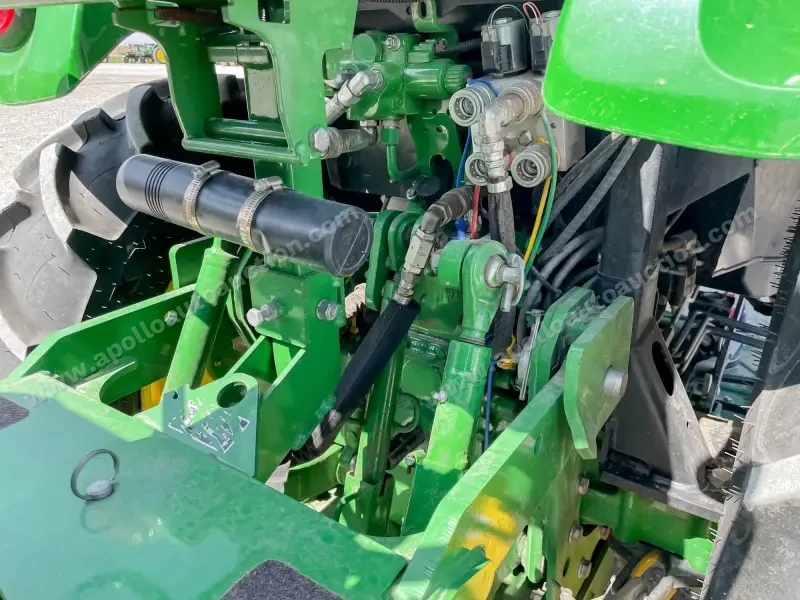 2020 John Deere 3046R Tractor Package photo 22