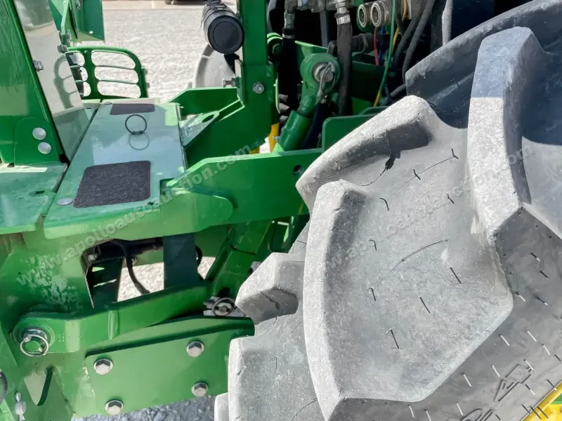 2020 John Deere 3046R Tractor Package photo 24