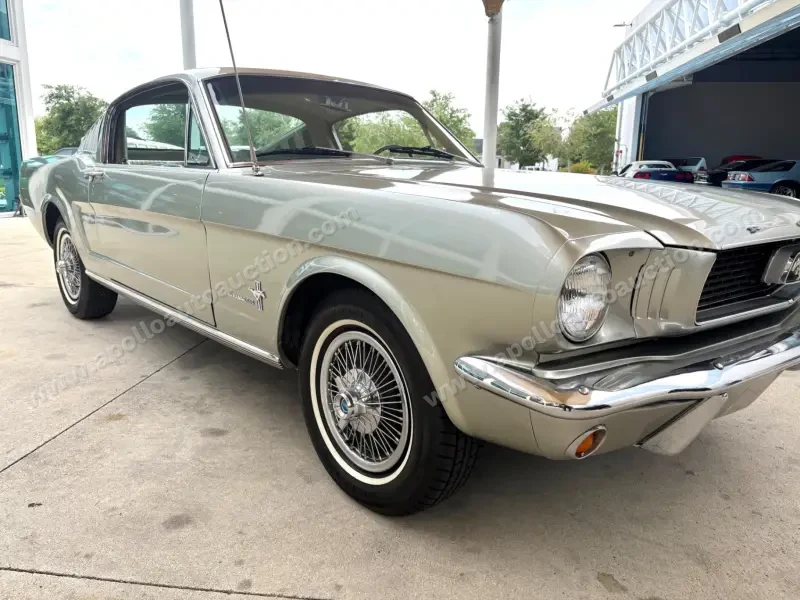 1966 Ford Mustang 2+2 photo 19