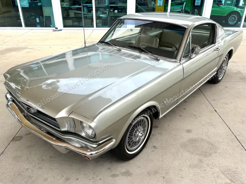 1966 Ford Mustang 2+2 photo 20