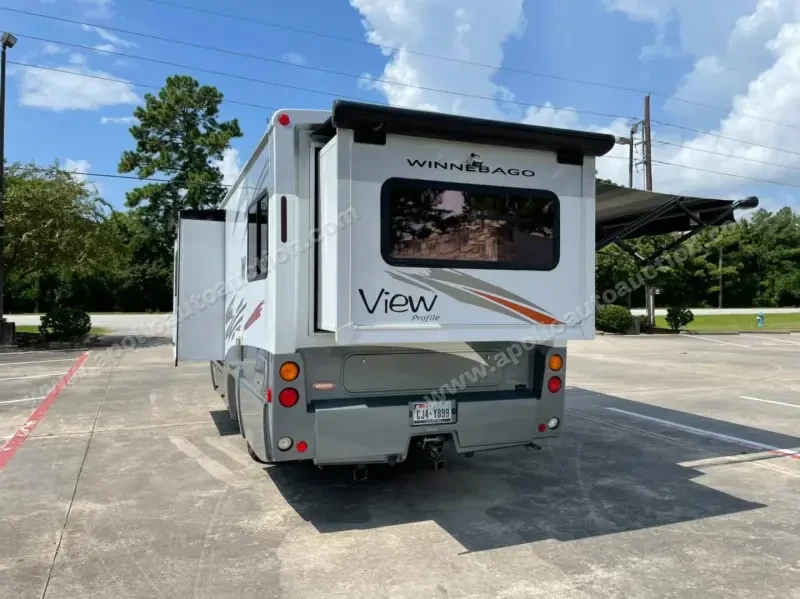 2014 Winnebago View 24g photo 3