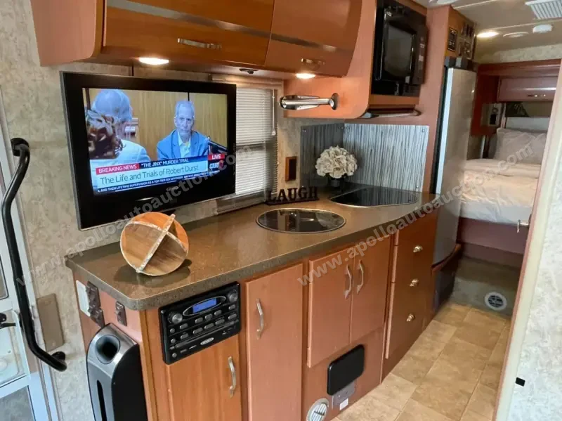 2014 Winnebago View 24g photo 15