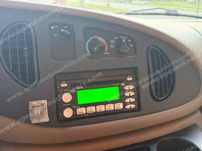 2007 Winnebago Aspect 26A photo 4