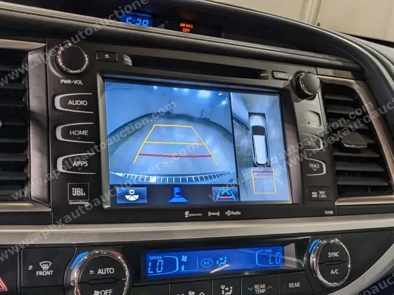 2018 Toyota Highlander Limited photo 10