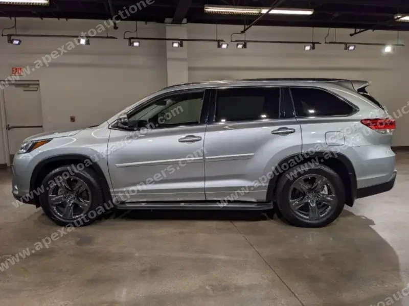 2018 Toyota Highlander Limited photo 31