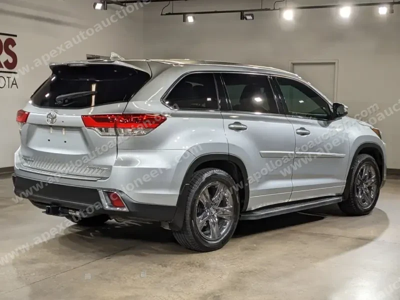 2018 Toyota Highlander Limited photo 29